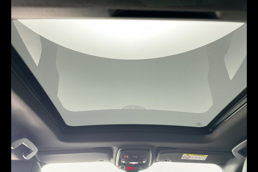 Peugeot e-2008 EV GT Pack 50 kWh | 3 fase | SOH 96,1% | Panoramadak | Prijs is rijklaar