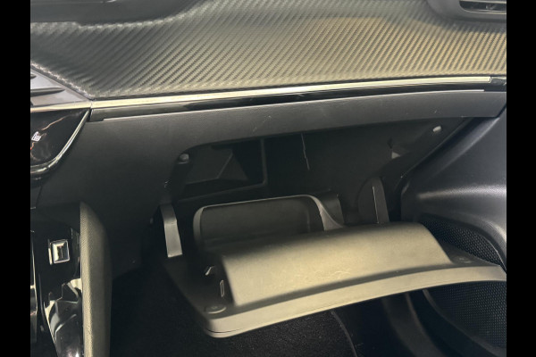 Peugeot e-2008 EV GT Pack 50 kWh | 3 fase | SOH 96,1% | Panoramadak | Prijs is rijklaar