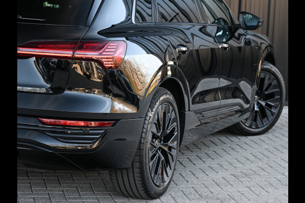 Audi Q8 e-tron 55 quattro Advanced Edition Plus 115 kWh | Panoramdak | Ambiance interieur | Adaptive Cruise | NL-Auto | Memory seats | Keyless
