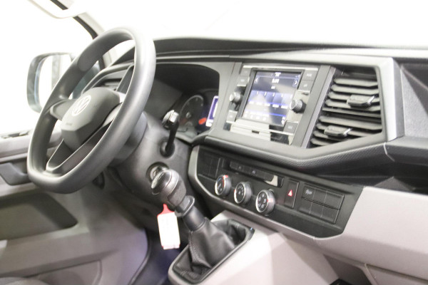 Volkswagen Transporter 2.0 TDI L2H1 LANG EURO 6 ACHTERUITRIJCAMERA Volkswagen Transporter 2.0 TDI L2H1 EURO 6 ACHTERUITRIJCAMERA