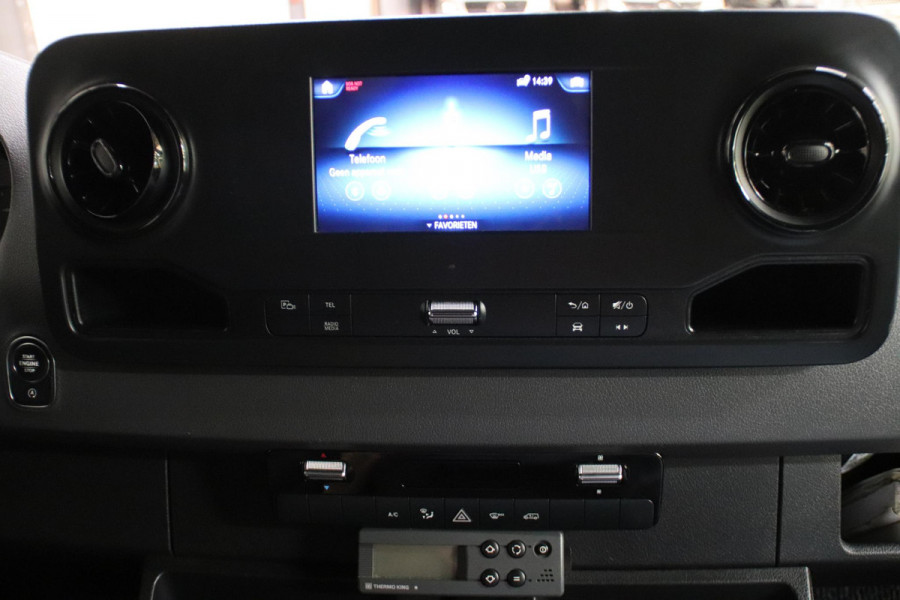 Mercedes-Benz Sprinter 316 L2H2 KOELWAGEN VRIESAUTO MET LAADKLEP