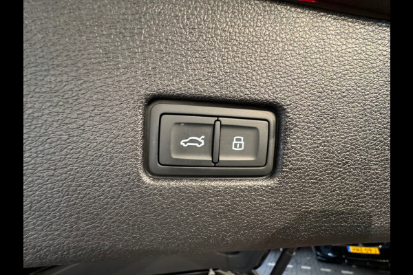 Audi Q8 60 TFSI e quattro S Competition Pano|RS Seat|HuD|B&O