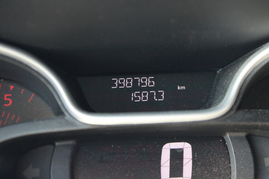 Renault Trafic Passenger 2.0 dCi 120 Grand Intens