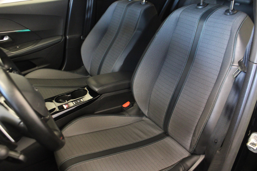 Peugeot 2008 1.2 PureTech Allure |Navi|Camera|