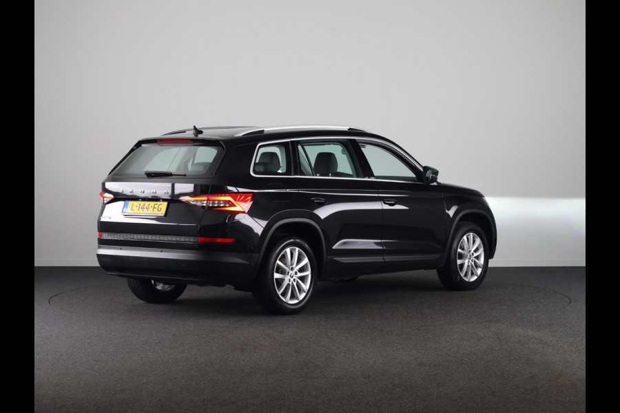 Škoda Kodiaq 1.5 TSI Business Edition Plus 150 pk Automaat (DSG) | Navigatie | Parkeersensoren (Park assist) | Rondomzicht camera | Lederen bekleding | Stoelverwarming v/a |