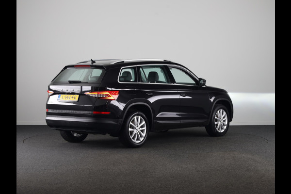 Škoda Kodiaq 1.5 TSI Business Edition Plus 150 pk Automaat (DSG) | Navigatie | Parkeersensoren (Park assist) | Rondomzicht camera | Lederen bekleding | Stoelverwarming v/a |