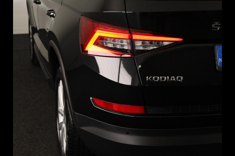 Škoda Kodiaq 1.5 TSI Business Edition Plus 150 pk Automaat (DSG) | Navigatie | Parkeersensoren (Park assist) | Rondomzicht camera | Lederen bekleding | Stoelverwarming v/a |