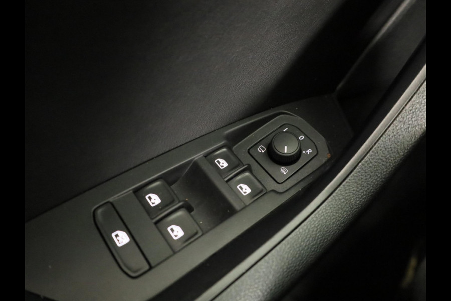 Škoda Kodiaq 1.5 TSI Business Edition Plus 150 pk Automaat (DSG) | Navigatie | Parkeersensoren (Park assist) | Rondomzicht camera | Lederen bekleding | Stoelverwarming v/a |