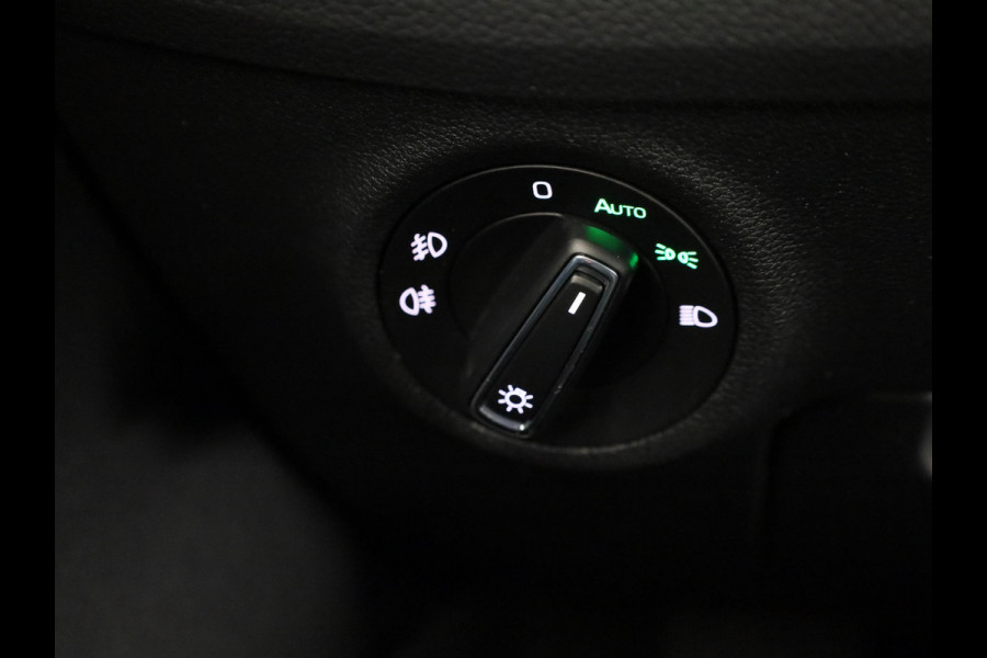 Škoda Kodiaq 1.5 TSI Business Edition Plus 150 pk Automaat (DSG) | Navigatie | Parkeersensoren (Park assist) | Rondomzicht camera | Lederen bekleding | Stoelverwarming v/a |