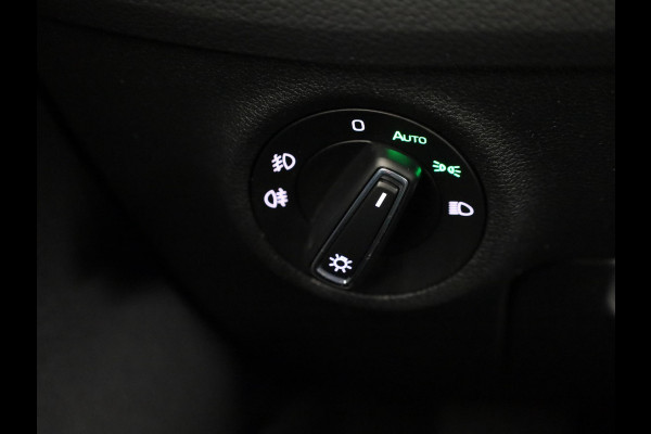 Škoda Kodiaq 1.5 TSI Business Edition Plus 150 pk Automaat (DSG) | Navigatie | Parkeersensoren (Park assist) | Rondomzicht camera | Lederen bekleding | Stoelverwarming v/a |