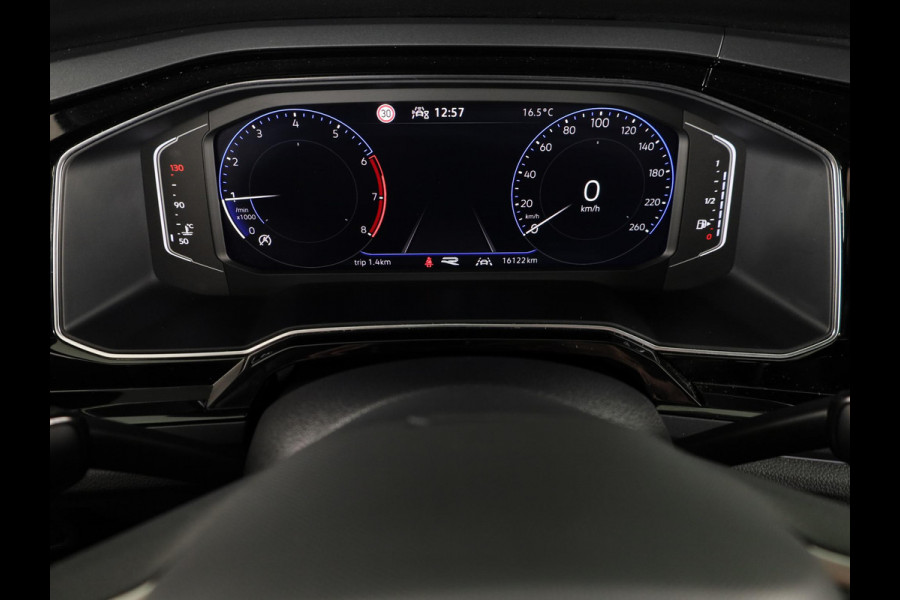 Volkswagen Taigo 1.0 TSI R-Line 115PK | Panorama dak | Navigatie via app | Parkeersensoren | Automatische airco |