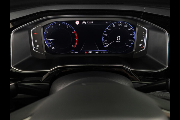 Volkswagen Taigo 1.0 TSI R-Line 115PK | Panorama dak | Navigatie via app | Parkeersensoren | Automatische airco |