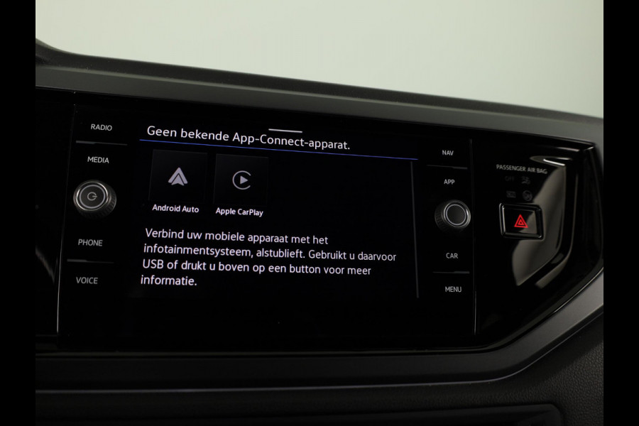 Volkswagen Taigo 1.0 TSI R-Line 115PK | Panorama dak | Navigatie via app | Parkeersensoren | Automatische airco |