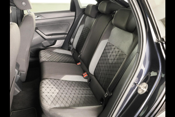 Volkswagen Taigo 1.0 TSI R-Line 115PK | Panorama dak | Navigatie via app | Parkeersensoren | Automatische airco |