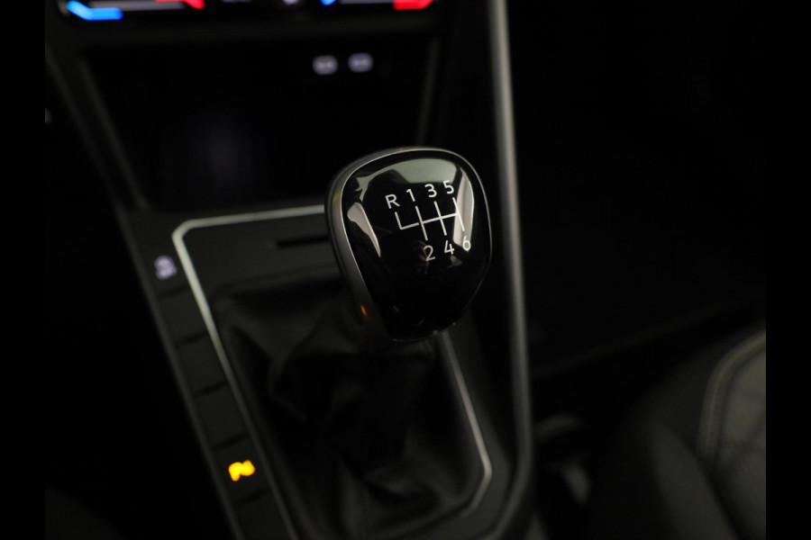 Volkswagen Taigo 1.0 TSI R-Line 115PK | Panorama dak | Navigatie via app | Parkeersensoren | Automatische airco |