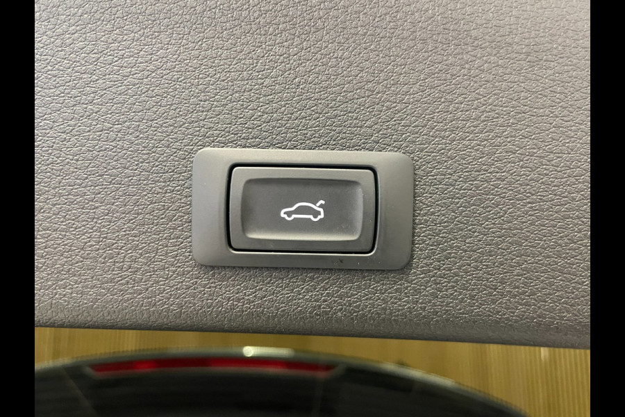 Audi e-tron 50 Quattro S-Line Edition 71 kWh|94%SOH|BLACK EDITION|AMBIENT LIGHT|APPLE CARPLAY|CAMERA|STOELVERWARMING|ELEK. A-KLEP|