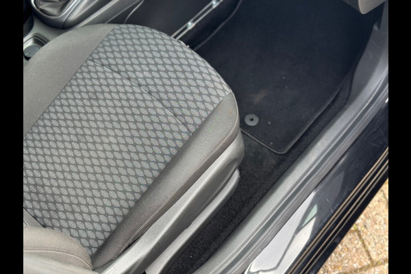 Opel Astra 1.2 Blitz Edition 2021 ZWART NAVI AIRCO LM NAP!