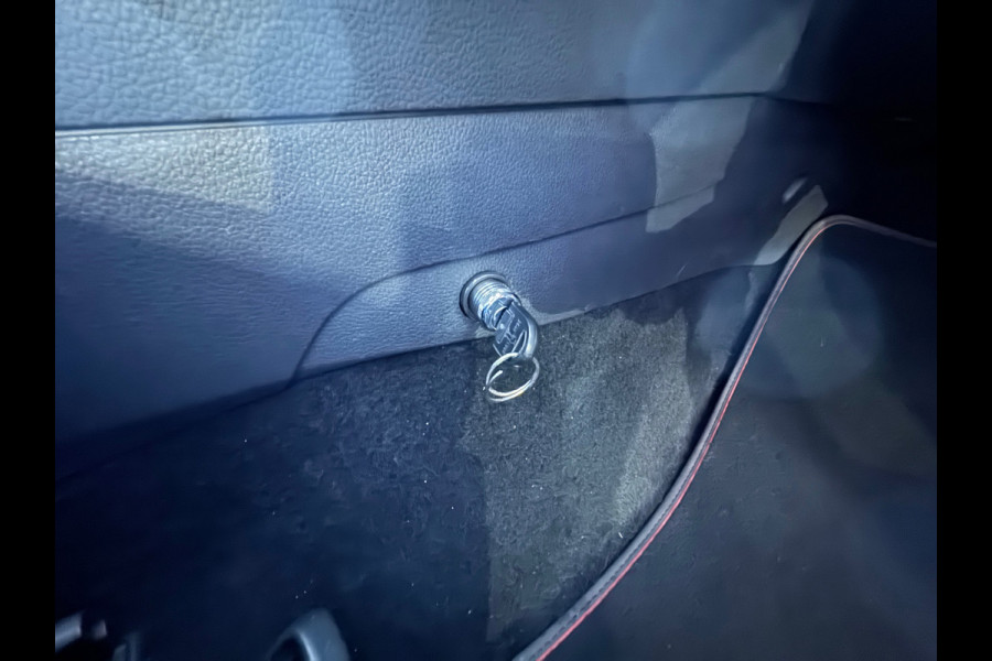 Volkswagen Golf 2.0 TSI GTI TCR Pano|Keyles|Akrapovic|Dynaudio