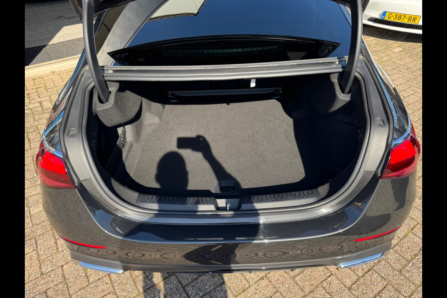 Mercedes-Benz E-Klasse 200 AMG Line Hyperscreen 360 Camera 21 inch