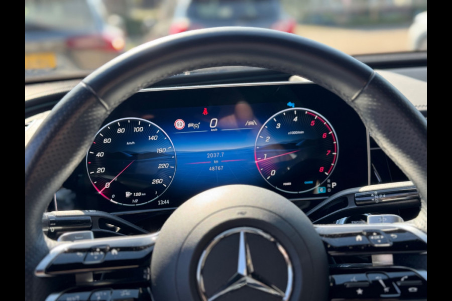 Mercedes-Benz E-Klasse 200 AMG Line Hyperscreen 360 Camera 21 inch