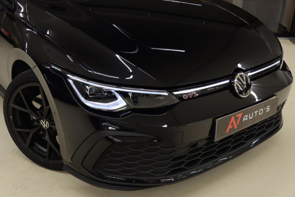 Volkswagen Golf 2.0 TSI GTI CLUBSPORT BLACKSTYLE /PANO/HK/HUD/CARPLAY/IQ/VOLL