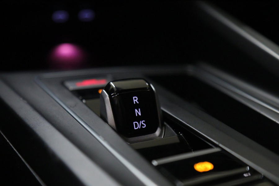 Volkswagen Golf 2.0 TSI GTI CLUBSPORT /PANO/ACC/CAM/CARPLAY/IQ-LIGHT/VOLL