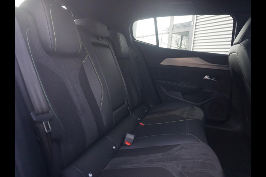 Peugeot 408 1.2 Hybrid 136 e-DCS6 GT