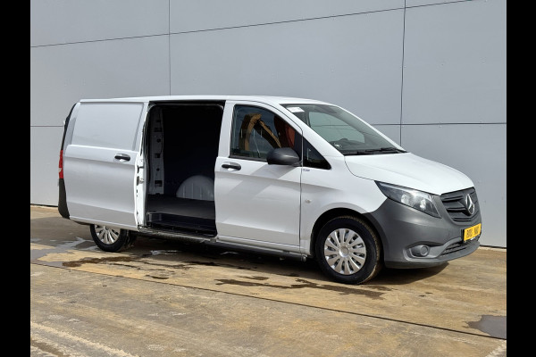Mercedes-Benz Vito 114 1.9 CDI Automaat L2H1 Climate Control Adaptieve Cruise Side Bars Camera Carplay Trekhaak Stoelverwarming