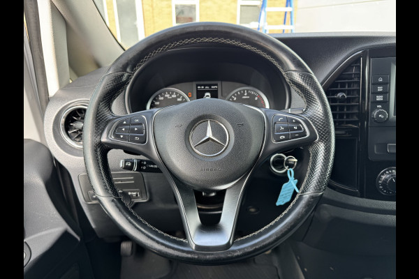 Mercedes-Benz Vito 114 1.9 CDI Automaat L2H1 Climate Control Adaptieve Cruise Side Bars Camera Carplay Trekhaak Stoelverwarming