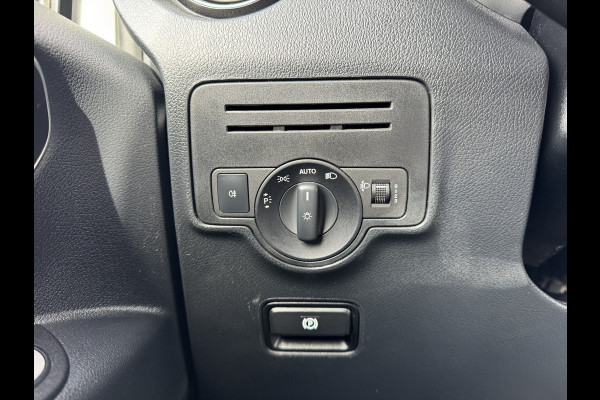 Mercedes-Benz Vito 114 1.9 CDI Automaat L2H1 Climate Control Adaptieve Cruise Side Bars Camera Carplay Trekhaak Stoelverwarming