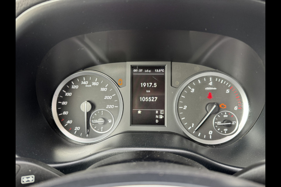 Mercedes-Benz Vito 114 1.9 CDI Automaat L2H1 Climate Control Adaptieve Cruise Side Bars Camera Carplay Trekhaak Stoelverwarming