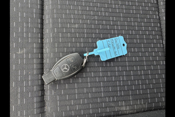 Mercedes-Benz Vito 114 1.9 CDI Automaat L2H1 Climate Control Adaptieve Cruise Side Bars Camera Carplay Trekhaak Stoelverwarming