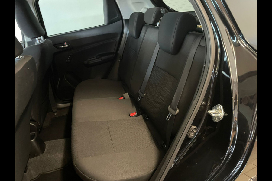 Suzuki Swift 1.2 Select AIRCO NAVI BLUETOOTH STOELVERW ELEK RAMEN CENT VERG VELGEN 5 DEUREN TREKHAAK PRIVACYGLAS ZEER NETTE AUTO