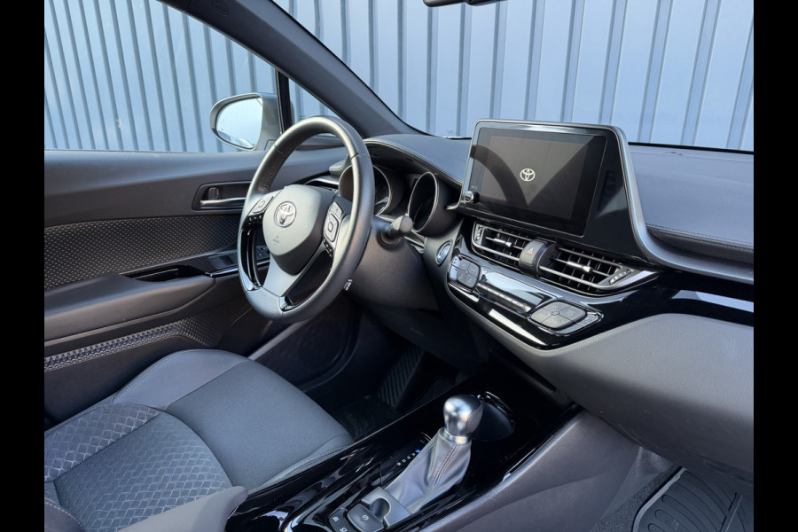 Toyota C-HR 1.8 Hybrid Style / Bi tone | BSM | Draadloos Apple Carplay/Android auto | PDC V+A | Rijklaar!!!