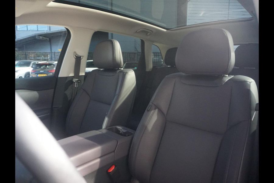 Leapmotor C10 Design 69.9 kWh Panoramadak