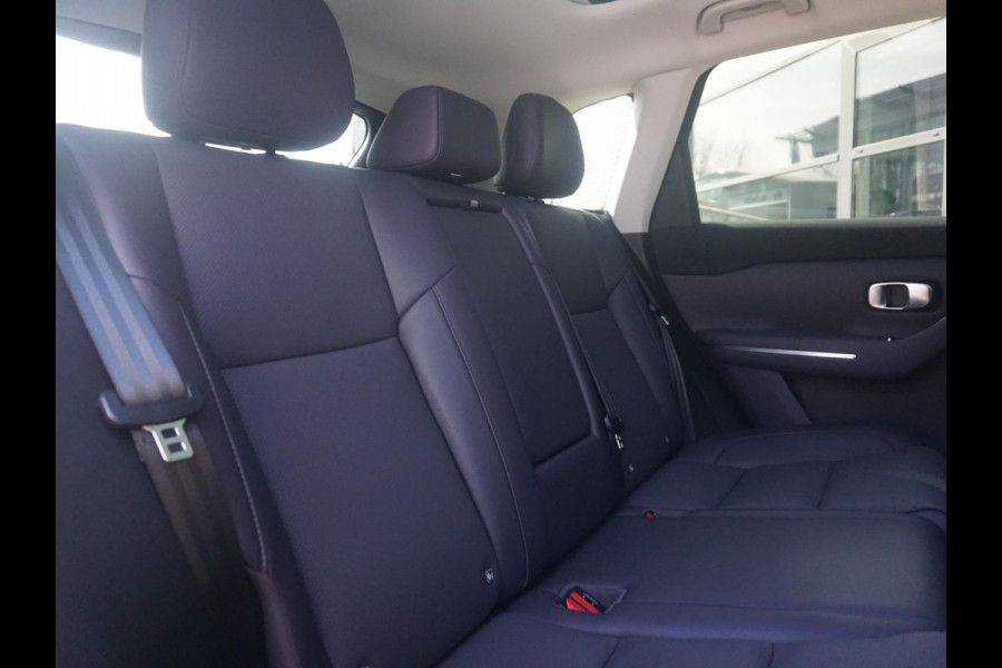 Leapmotor C10 Design 69.9 kWh Panoramadak