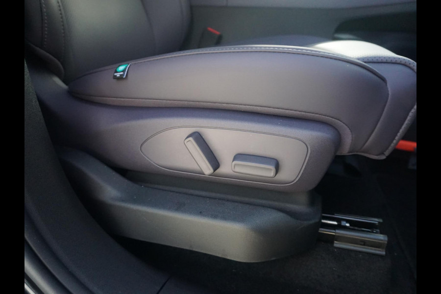 Leapmotor C10 Design 69.9 kWh Panoramadak