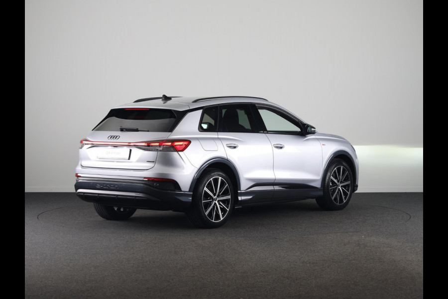 Audi Q4 e-tron 45 S edition Competition e-tron 82 kWh 286 pk Rac per augustus | Assistentiepakket plus | Comfortpakket | Ambient lichtpakket | Optiekpakket zwart plus |