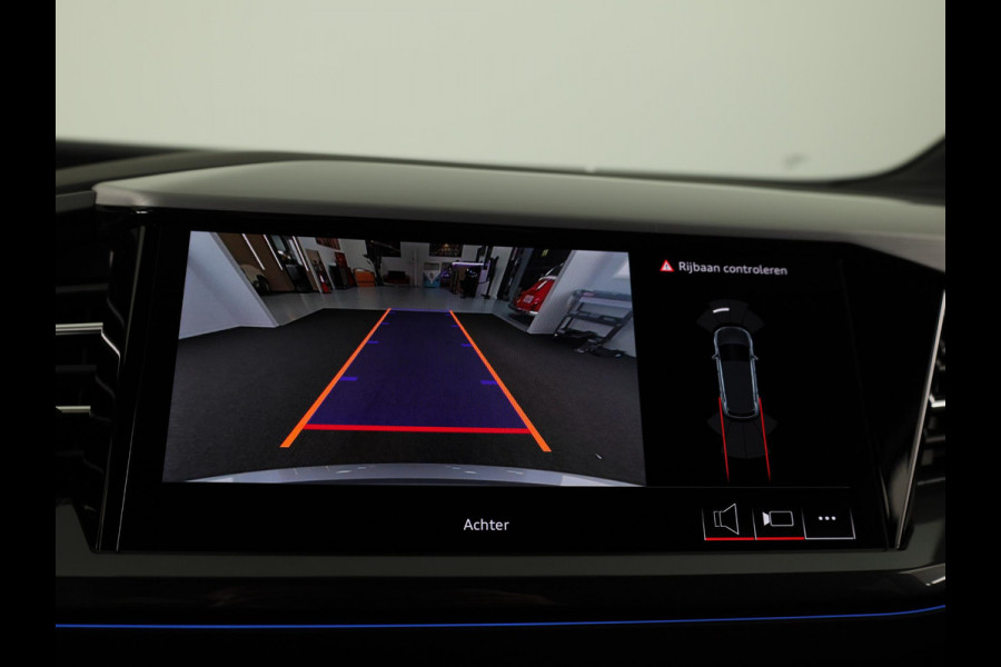 Audi Q4 e-tron 45 S edition Competition e-tron 82 kWh 286 pk Rac per augustus | Assistentiepakket plus | Comfortpakket | Ambient lichtpakket | Optiekpakket zwart plus |