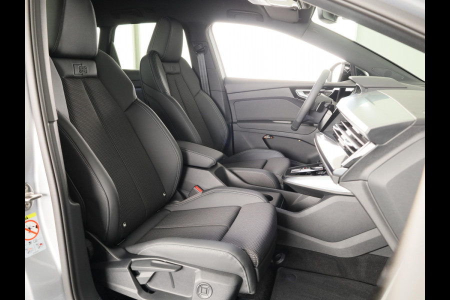Audi Q4 e-tron 45 S edition Competition e-tron 82 kWh 286 pk Rac per augustus | Assistentiepakket plus | Comfortpakket | Ambient lichtpakket | Optiekpakket zwart plus |