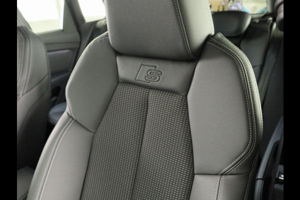 Audi Q4 e-tron 45 S edition Competition e-tron 82 kWh 286 pk Rac per augustus | Assistentiepakket plus | Comfortpakket | Ambient lichtpakket | Optiekpakket zwart plus |