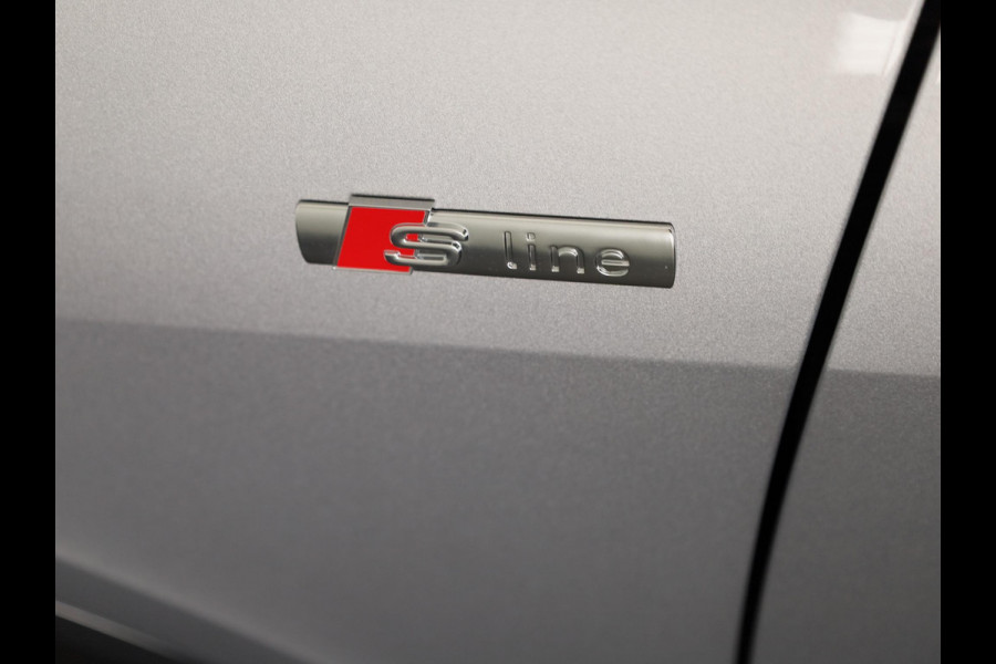 Audi Q4 e-tron 45 S edition Competition e-tron 82 kWh 286 pk Rac per augustus | Assistentiepakket plus | Comfortpakket | Ambient lichtpakket | Optiekpakket zwart plus |
