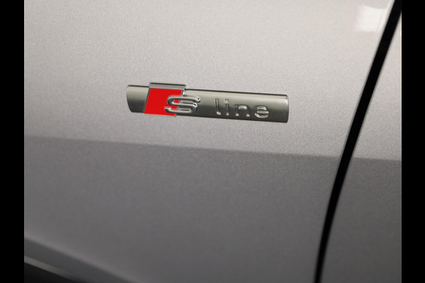 Audi Q4 e-tron 45 S edition Competition e-tron 82 kWh 286 pk Rac per augustus | Assistentiepakket plus | Comfortpakket | Ambient lichtpakket | Optiekpakket zwart plus |