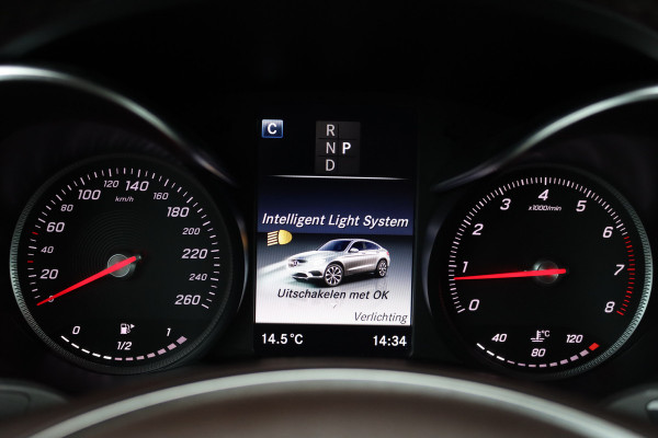Mercedes-Benz GLC Coupé 300 4MATIC AMG Line | Dodehoekassistent | Camera | Multibeam LED | Stoelverwarming | Spoorpakket |  Leder | Zonnerollo's | Navigatie | Cruise Control |