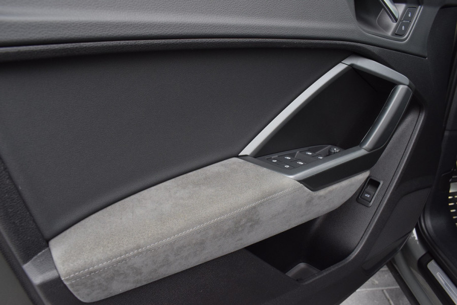 Audi Q3 Sportback 35 TFSI 150pk S-tronic S-line | Chronos Grijs