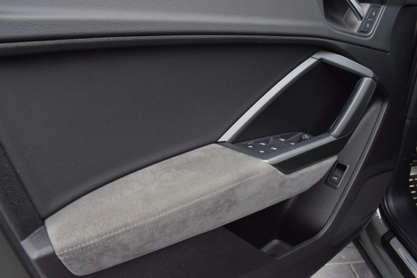 Audi Q3 Sportback 35 TFSI 150pk S-tronic S-line | Chronos Grijs