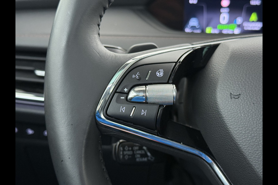 Škoda ENYAQ iV 80 SOH 93% Warmtepomp Panoramadak Leder Adap.Cruise Lmv 21" Elek.Stoel+Memory+Verwarmd Camera Apple Carplay Android Auto Pdc Privacy Glas Matrix-Led DAB Stuur+Achterbankverwarming Draadloze telefoonlader Keyless Dodehoek detectie Dealeronderhouden Origineel Nederlandse Auto Nieuwprijs €59.055,-