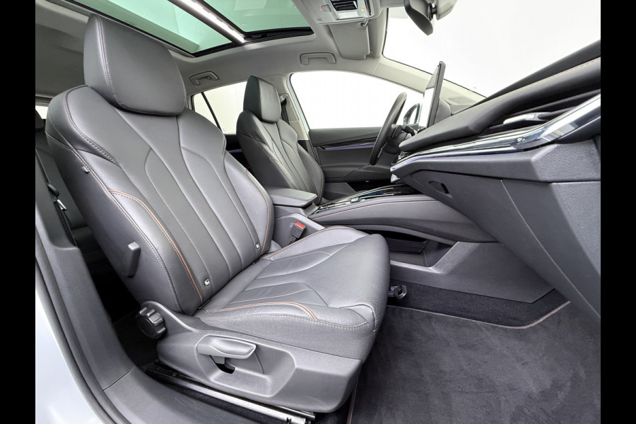 Škoda ENYAQ iV 80 SOH 93% Warmtepomp Panoramadak Leder Adap.Cruise Lmv 21" Elek.Stoel+Memory+Verwarmd Camera Apple Carplay Android Auto Pdc Privacy Glas Matrix-Led DAB Stuur+Achterbankverwarming Draadloze telefoonlader Keyless Dodehoek detectie Dealeronderhouden Origineel Nederlandse Auto Nieuwprijs €59.055,-