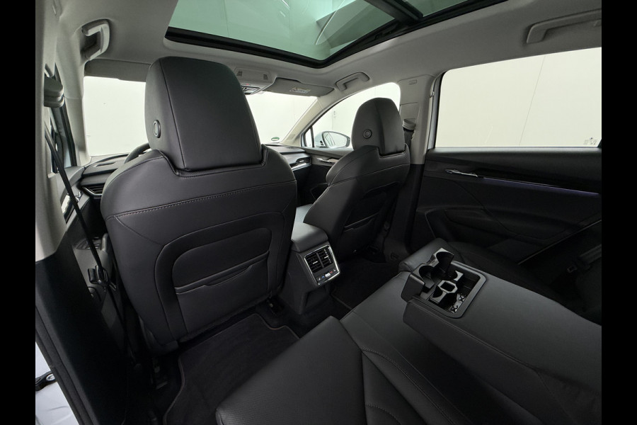 Škoda ENYAQ iV 80 SOH 93% Warmtepomp Panoramadak Leder Adap.Cruise Lmv 21" Elek.Stoel+Memory+Verwarmd Camera Apple Carplay Android Auto Pdc Privacy Glas Matrix-Led DAB Stuur+Achterbankverwarming Draadloze telefoonlader Keyless Dodehoek detectie Dealeronderhouden Origineel Nederlandse Auto Nieuwprijs €59.055,-