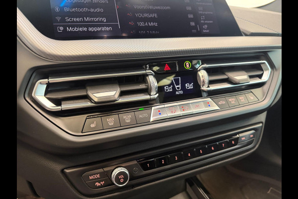 BMW 2 Serie Gran Coupé 218i Executive Edition M-Sport Shadow Line PDC Panoramadak LED